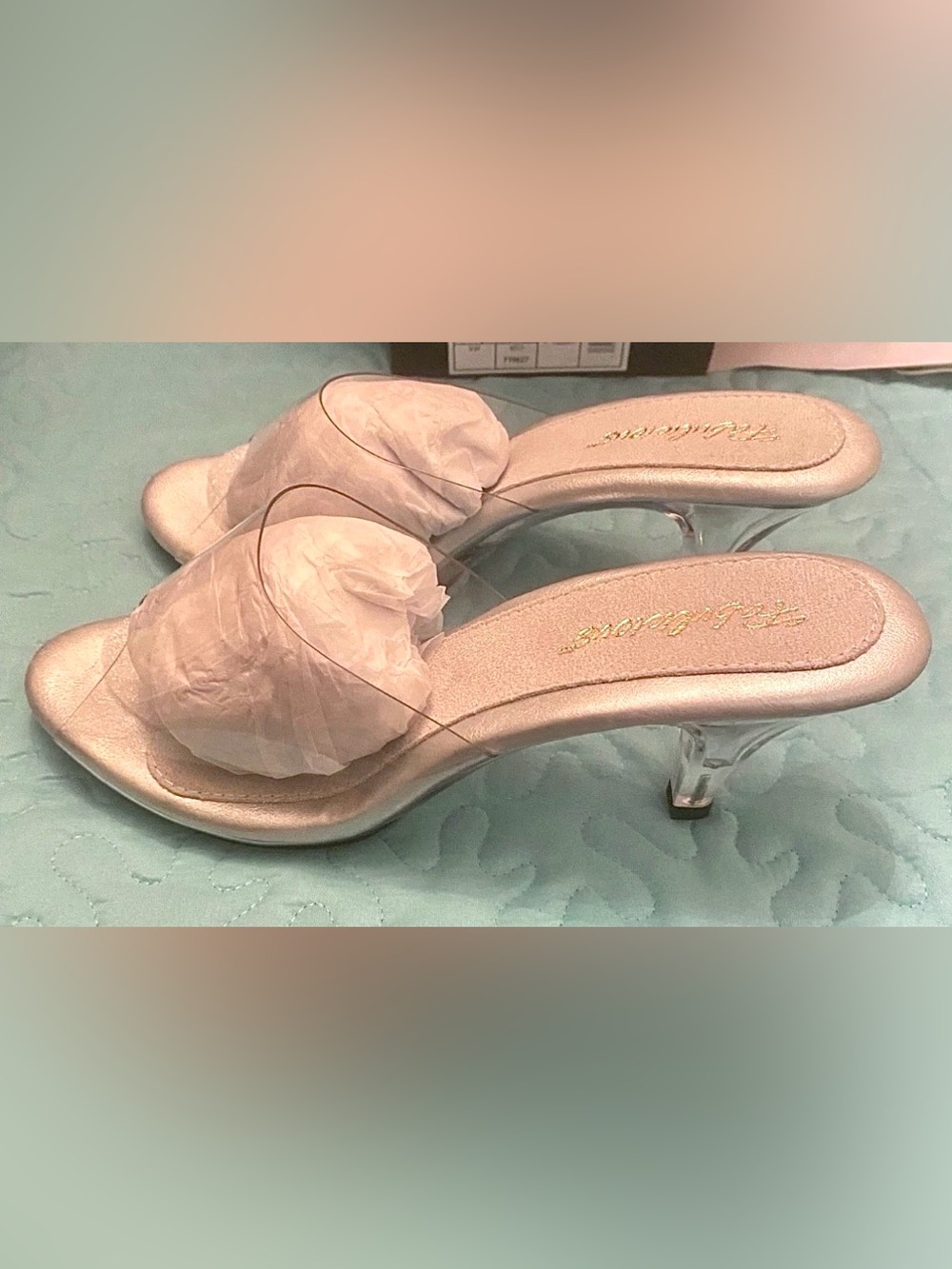 1950s Style Pleaser FABULICIOUS Belle Clear Silver Mules Kitten Heels Size 11